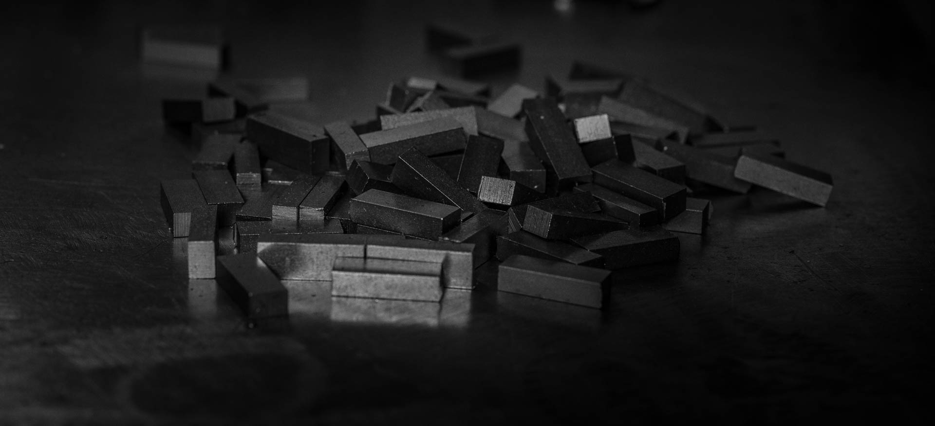 Komet Kowary_Wpusty pryzmatyczne Wpusty i kliny pryzmatyczne